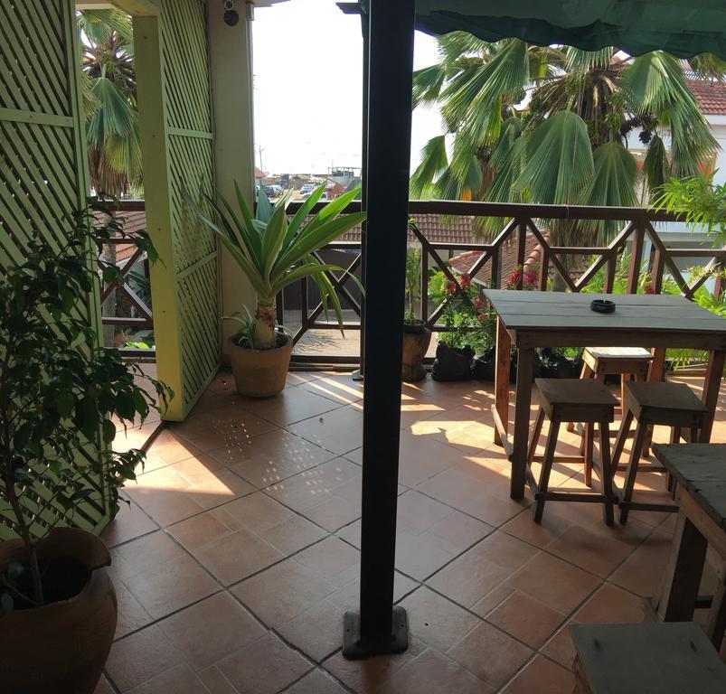 Laparadiseinn 阿克拉 外观 照片