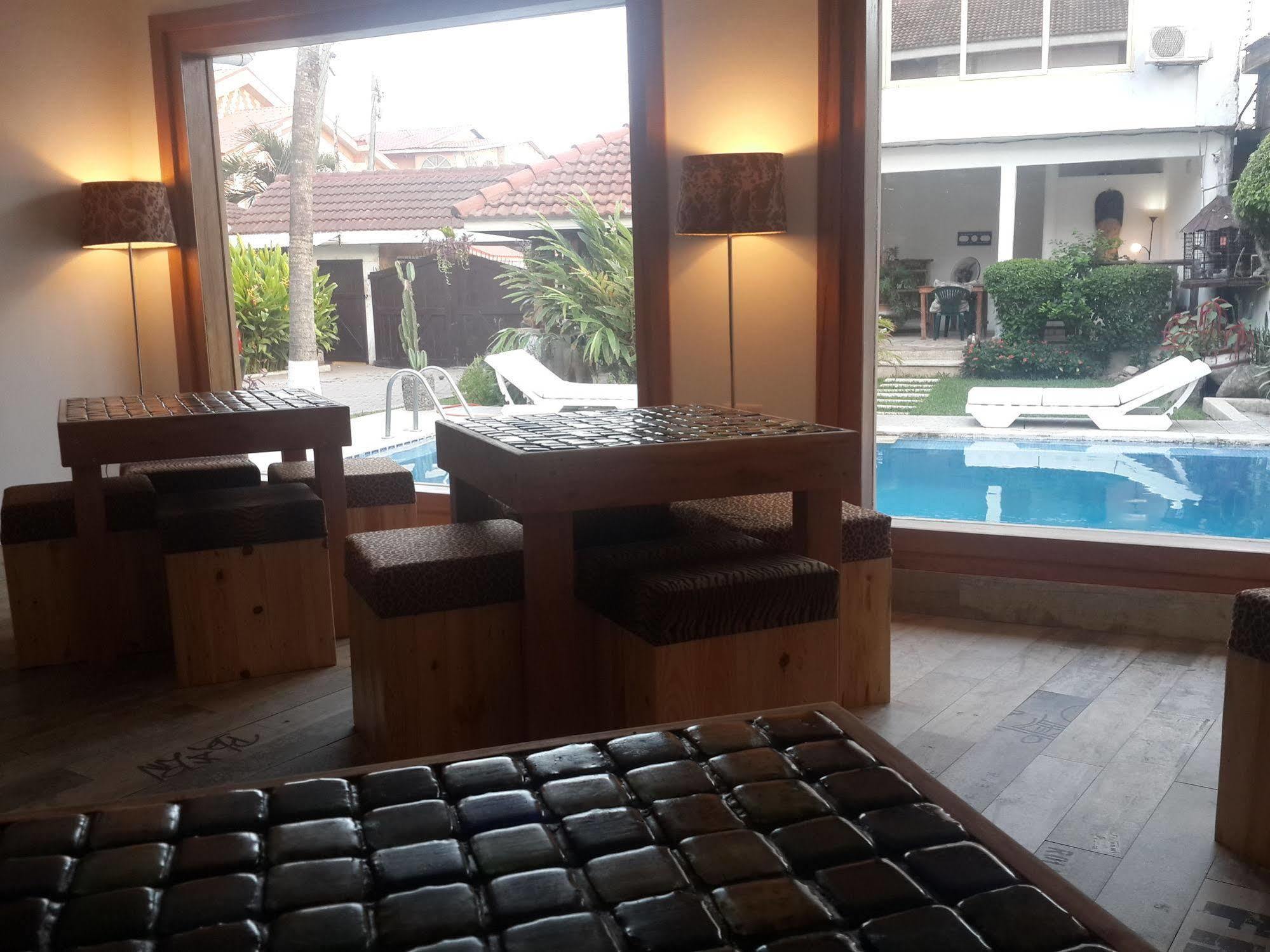 Laparadiseinn 阿克拉 外观 照片