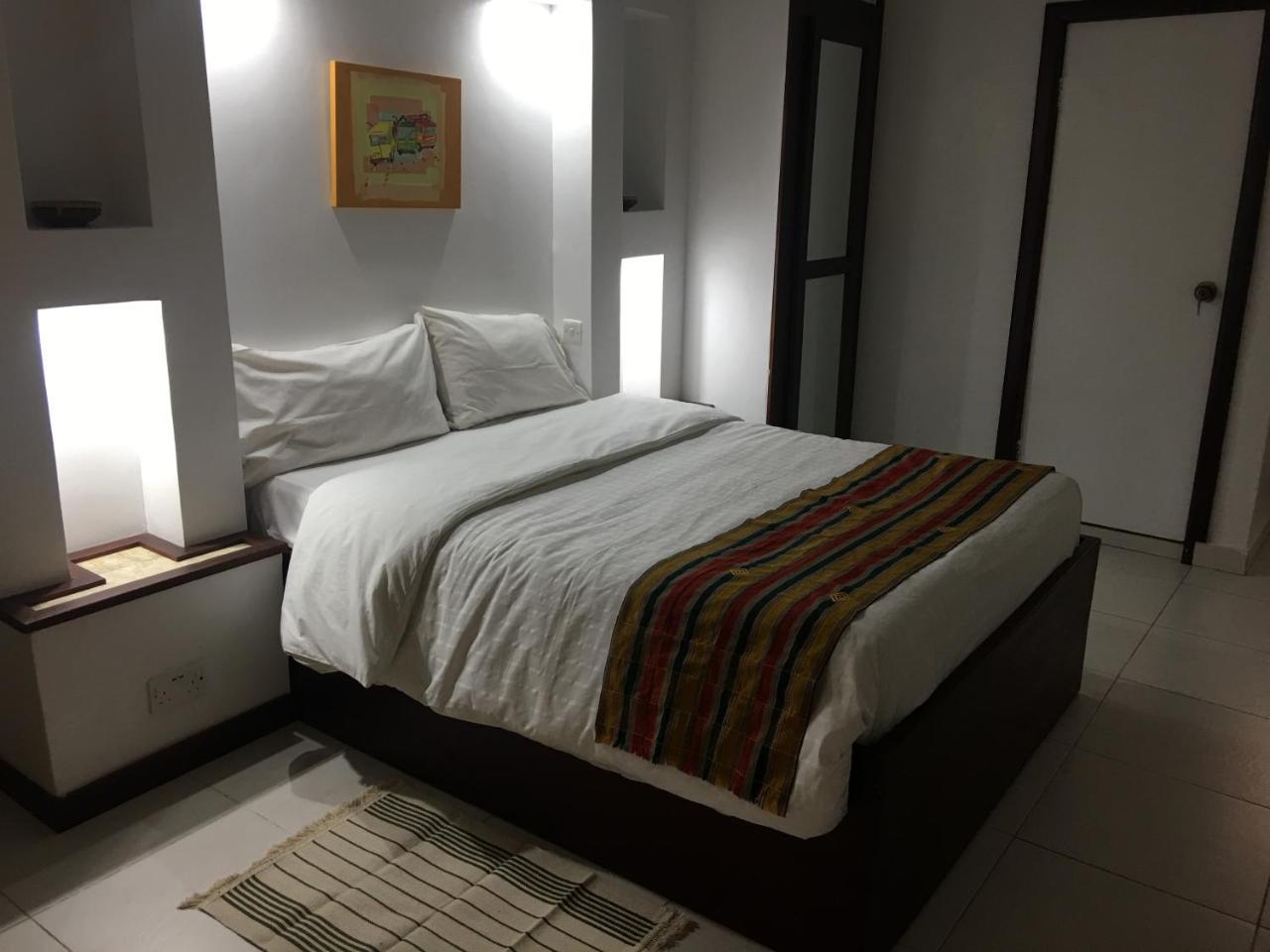 Laparadiseinn 阿克拉 外观 照片
